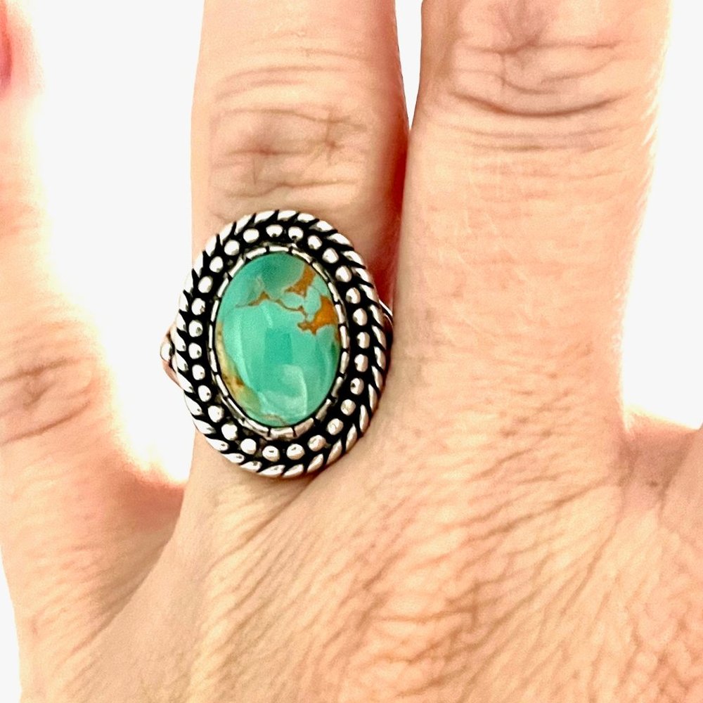 Vintage Silver & Turquoise Stone Ring - Size 5.75
